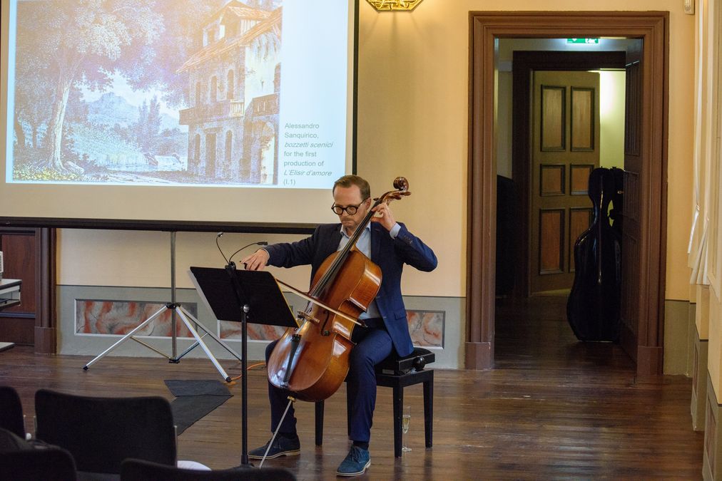 zur Vergrößerungsansicht des Bildes: Axel Körner (Bach-Archiv, Sommersaal)