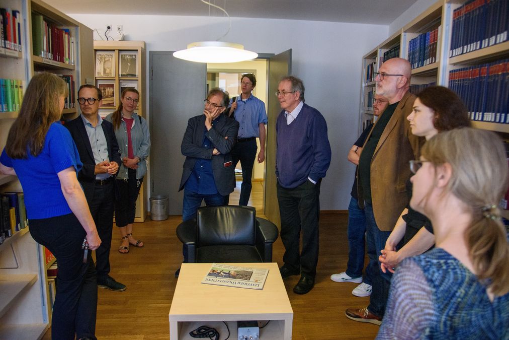 enlarge the image: Guided tour with Dr Cristine Blanken in the Bach-Archiv